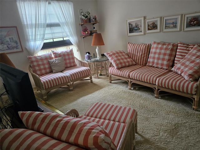 5570 NW 44th St 405A, Lauderhill, FL 33319