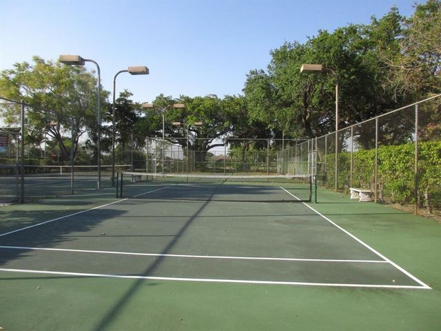 5570 NW 44th St 405A, Lauderhill, FL 33319