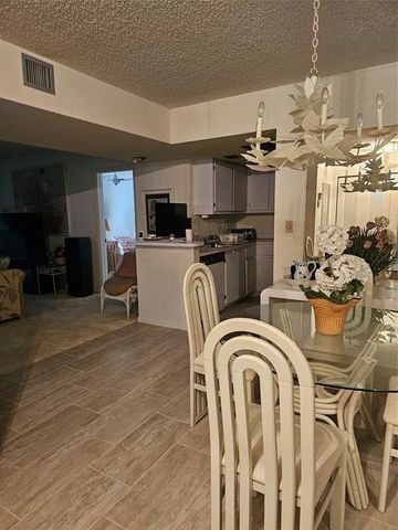 5570 NW 44th St 405A, Lauderhill, FL 33319