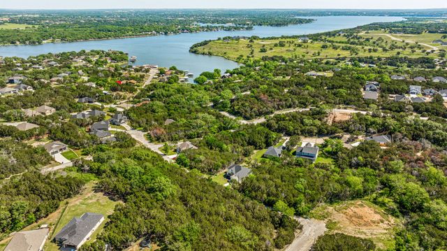 2604 Lakeridge Drive, Granbury, TX 76048
