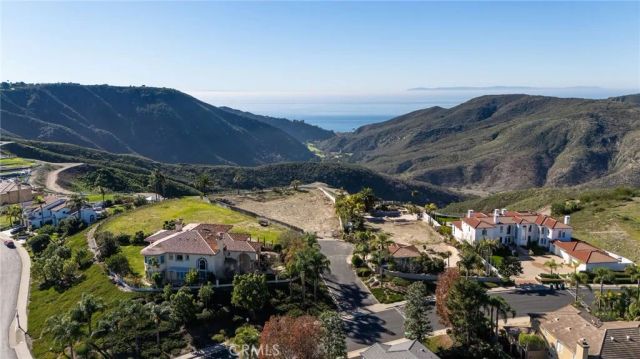 5 Vista Court, Laguna Niguel, CA 92677