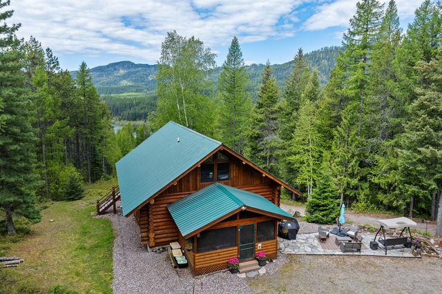 1087 Lakeview Lane, Columbia Falls, MT 59912