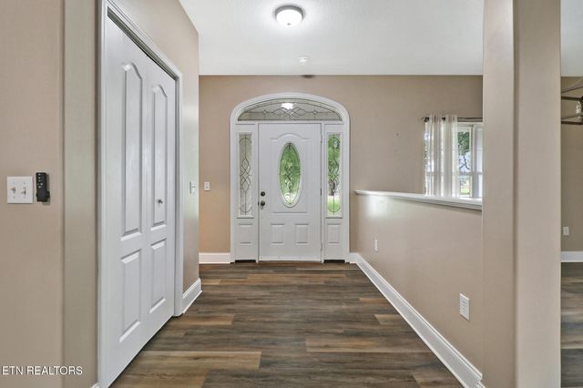 809 Buffalo Tr, Clarkrange, TN 38553