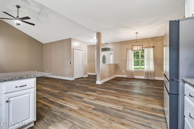 809 Buffalo Tr, Clarkrange, TN 38553
