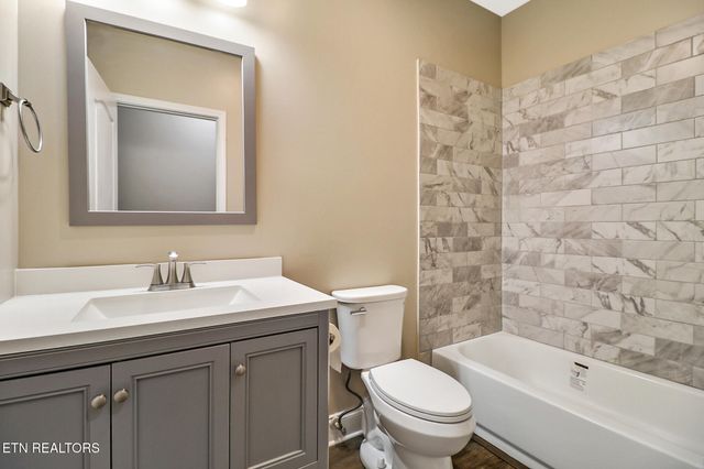 809 Buffalo Tr, Clarkrange, TN 38553