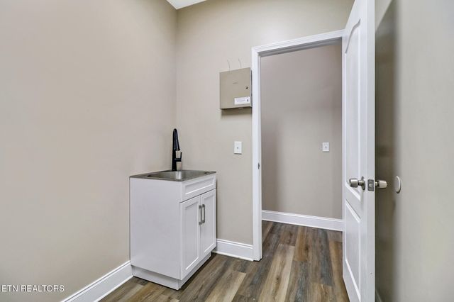 809 Buffalo Tr, Clarkrange, TN 38553