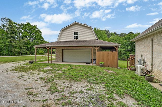 809 Buffalo Tr, Clarkrange, TN 38553