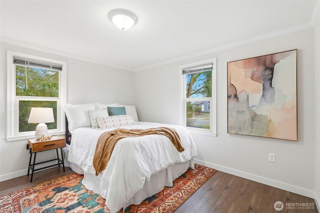 220 SW 137th St, Burien, WA 98166