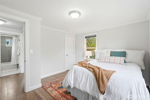 220 SW 137th St, Burien, WA 98166