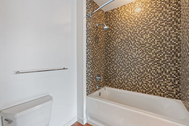 600 12th Ave S Apt 1708, Nashville, TN 37203