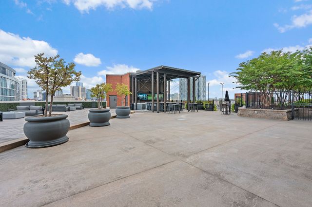 600 12th Ave S Apt 1708, Nashville, TN 37203