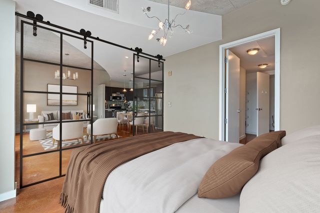 600 12th Ave S Apt 1708, Nashville, TN 37203