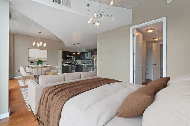 600 12th Ave S Apt 1708, Nashville, TN 37203