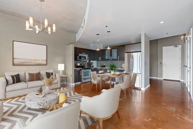 600 12th Ave S Apt 1708, Nashville, TN 37203