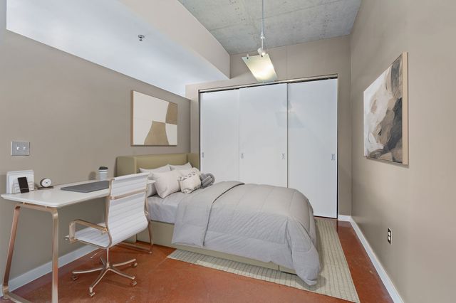 600 12th Ave S Apt 1708, Nashville, TN 37203