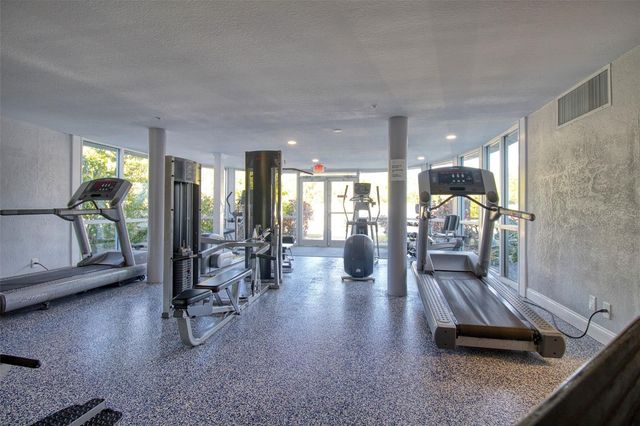 3315 58TH AVENUE S 112, St Petersburg, FL 33712