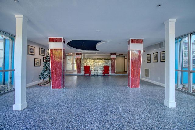 3315 58TH AVENUE S 112, St Petersburg, FL 33712