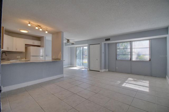 3315 58TH AVENUE S 112, St Petersburg, FL 33712