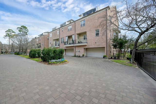 82 History Row, The Woodlands, TX 77380