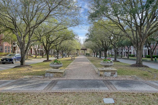 82 History Row, The Woodlands, TX 77380