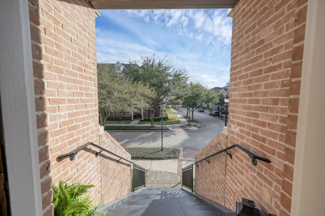 82 History Row, The Woodlands, TX 77380