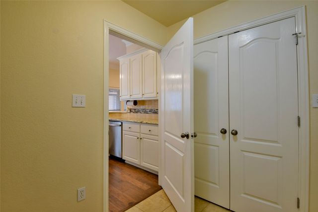 1303 Preston Trail Court, Granbury, TX 76048