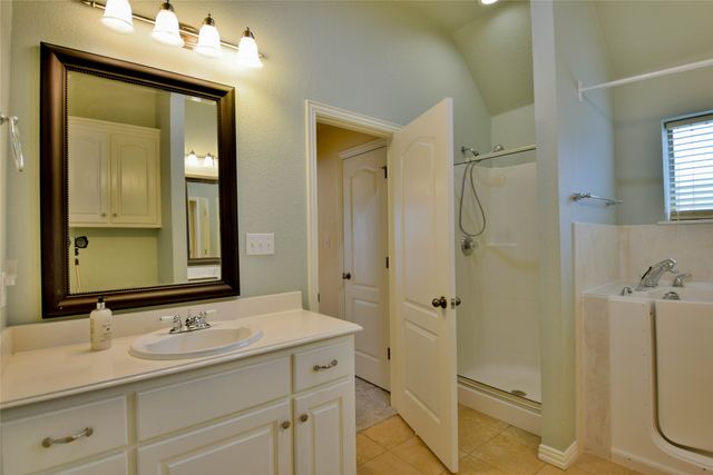1303 Preston Trail Court, Granbury, TX 76048