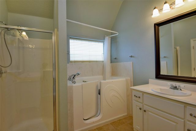 1303 Preston Trail Court, Granbury, TX 76048