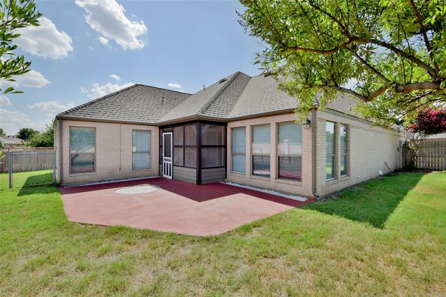 1303 Preston Trail Court, Granbury, TX 76048