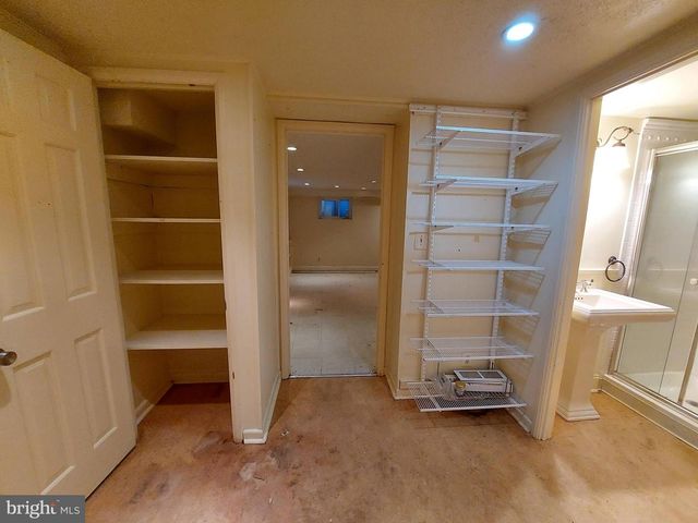 3458 S UTAH ST, Arlington, VA 22206