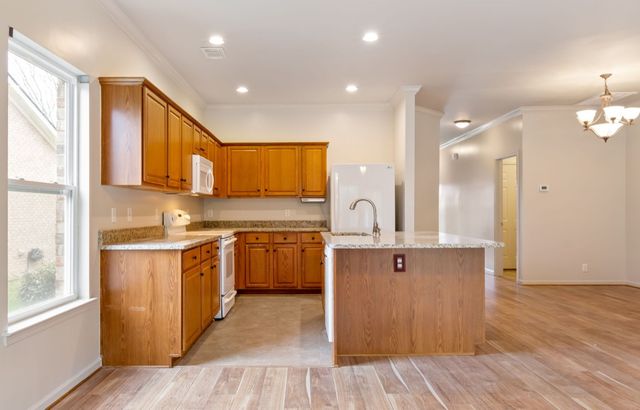 2004 Morrison Ave, Spring Hill, TN 37174