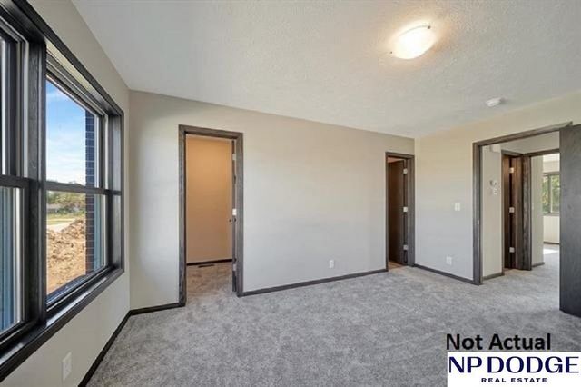 2425 NW 58th Street, Lincoln, NE 68524