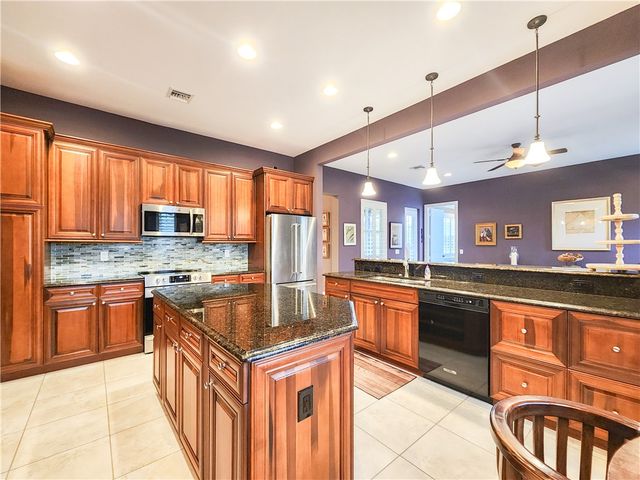 2815 Saint Barts Square, Vero Beach, FL 32967