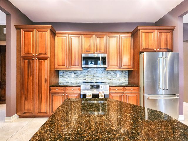 2815 Saint Barts Square, Vero Beach, FL 32967