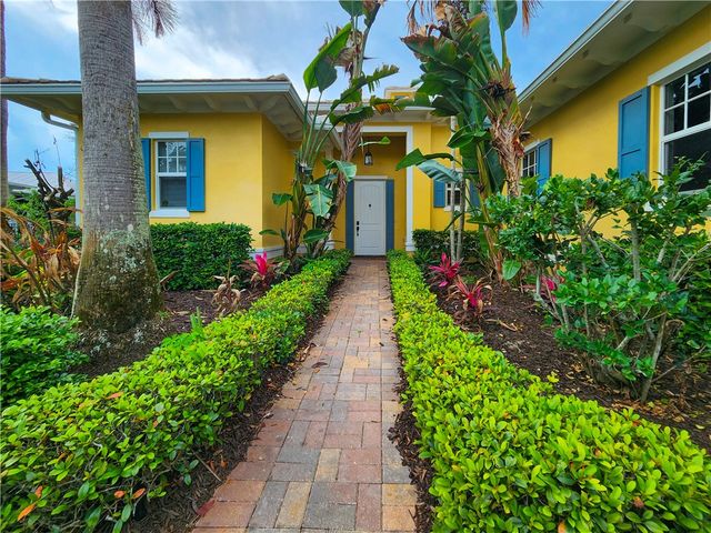 2815 Saint Barts Square, Vero Beach, FL 32967