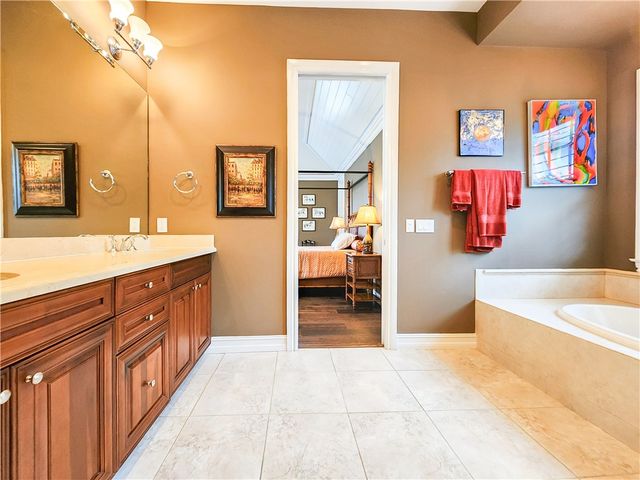 2815 Saint Barts Square, Vero Beach, FL 32967