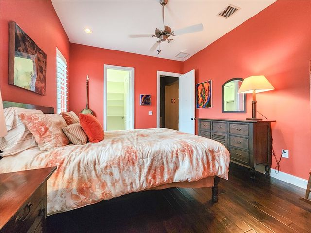 2815 Saint Barts Square, Vero Beach, FL 32967