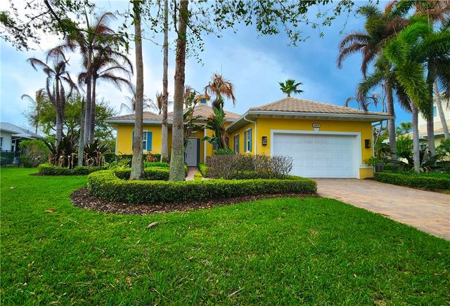 2815 Saint Barts Square, Vero Beach, FL 32967