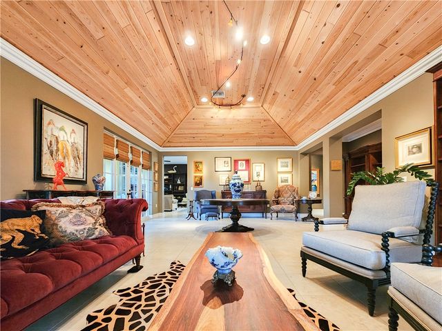 2815 Saint Barts Square, Vero Beach, FL 32967