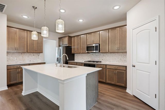 421 Carr DR, Liberty Hill, TX 78642