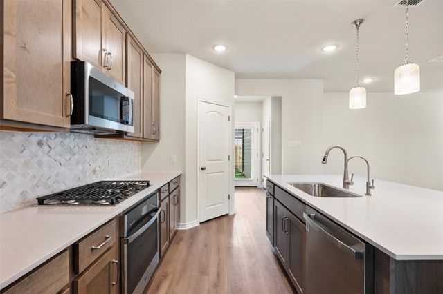 421 Carr DR, Liberty Hill, TX 78642
