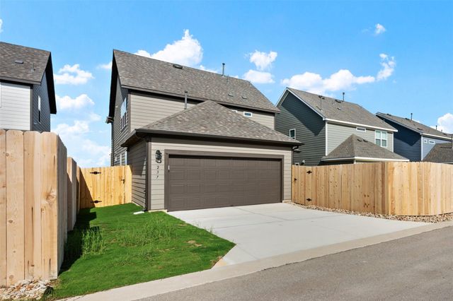 421 Carr DR, Liberty Hill, TX 78642