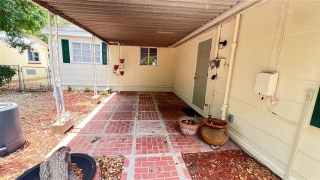 5219 DR MARTIN LUTHER KING JR STREET N, St Petersburg, FL 33703