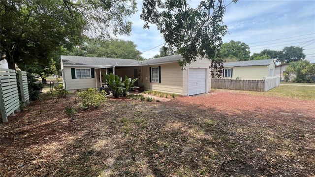 5219 DR MARTIN LUTHER KING JR STREET N, St Petersburg, FL 33703