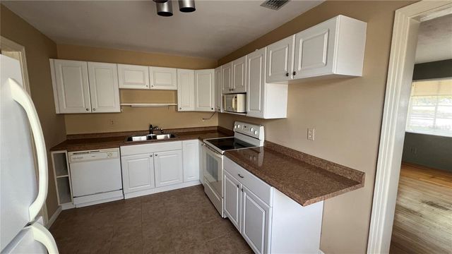 5219 DR MARTIN LUTHER KING JR STREET N, St Petersburg, FL 33703