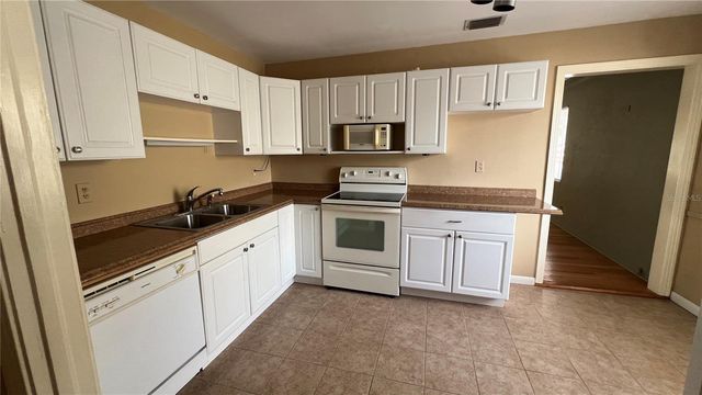 5219 DR MARTIN LUTHER KING JR STREET N, St Petersburg, FL 33703