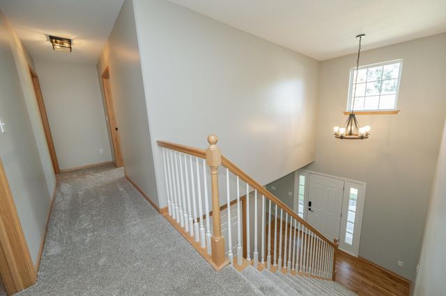 1008 Southern Woods Place SW, Rochester, MN 55902