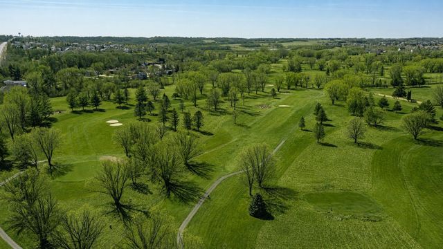 1008 Southern Woods Place SW, Rochester, MN 55902