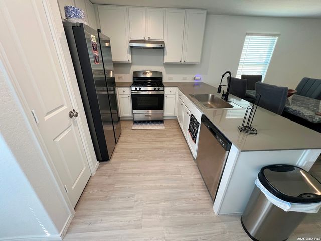 7926 Nessie Trail, San Antonio, TX 78227