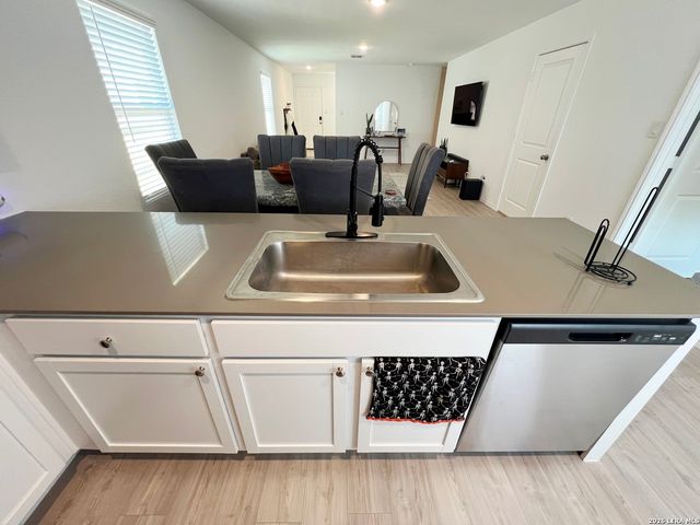 7926 Nessie Trail, San Antonio, TX 78227